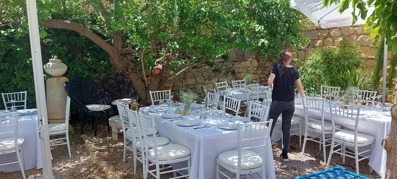 Jardines De Colon Guest House Alcala La Real Spain