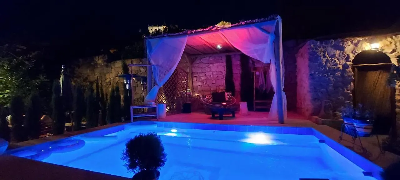 Jardines De Colon Guest House Alcala La Real