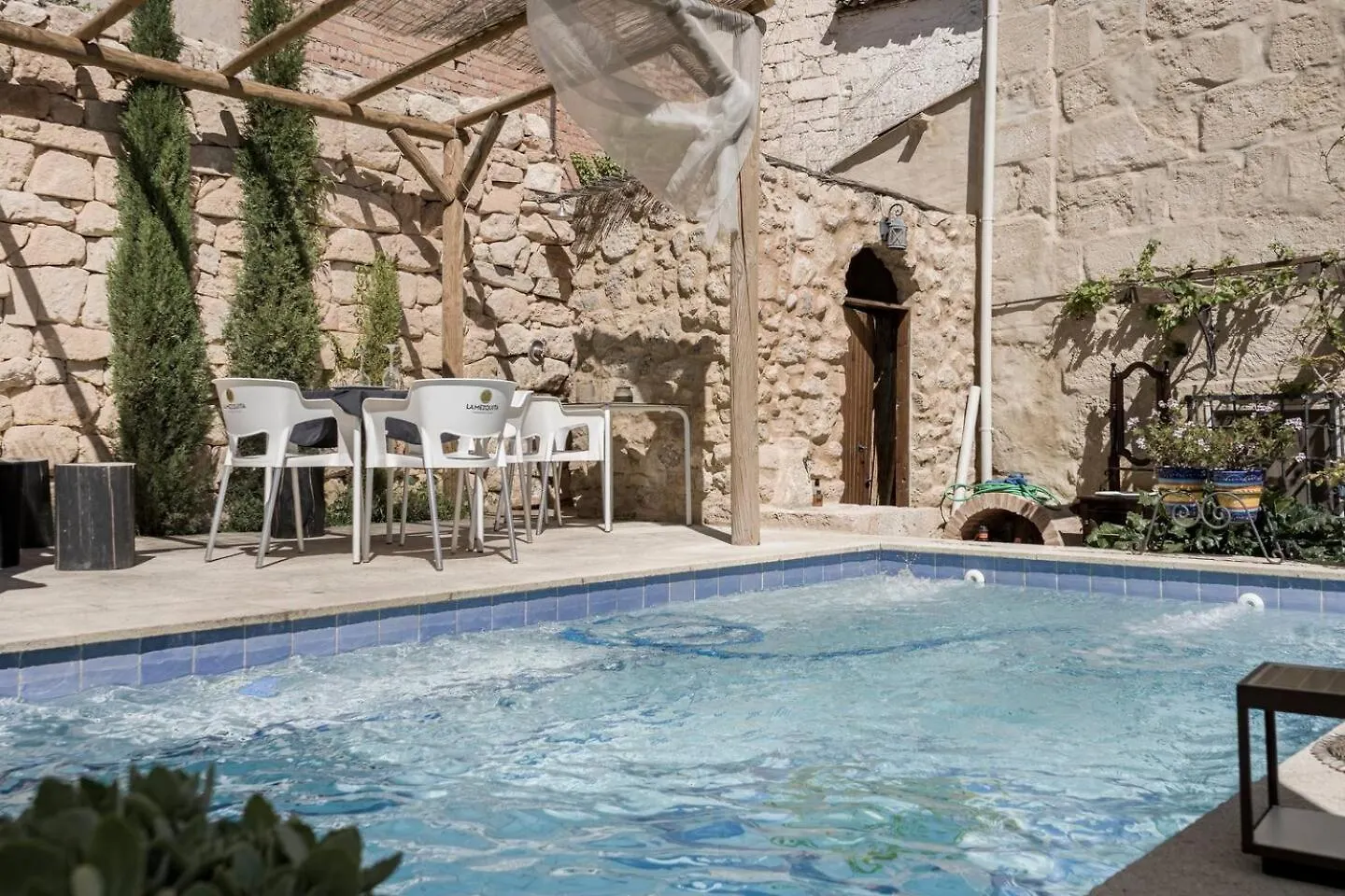 Jardines De Colon Guest House Alcala La Real