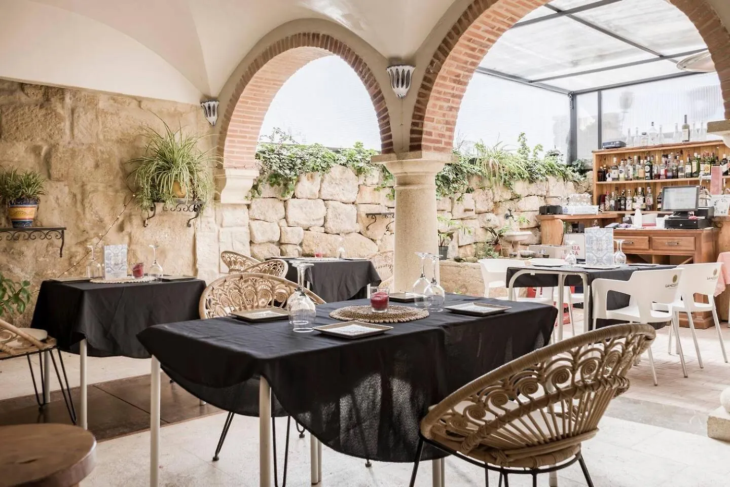 Jardines De Colon Guest House Alcala La Real